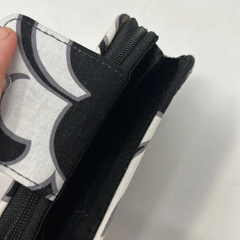 Vera Bradley Wristlet Wallet Excellent Condition - Picture 4 of 9